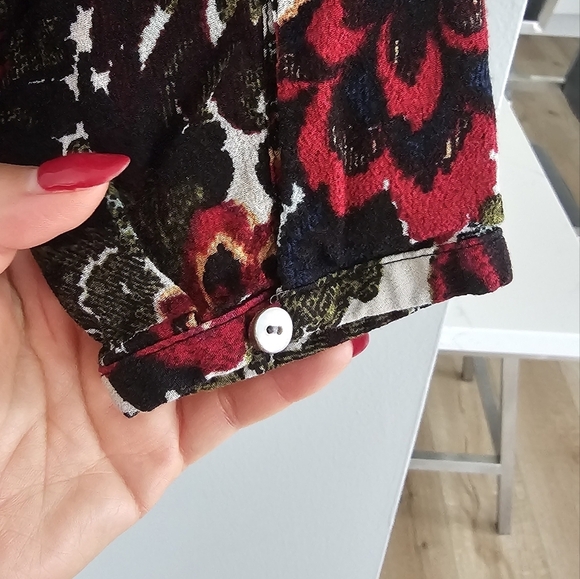 J. Jill  Long Sleeve Floral Blouse - Picture 4 of 5